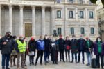 La Confederación Intersindical se ha concentrado esta mañana frente al Congreso de los Diputados con la Plataforma Iniciativa Ley Vivienda, de la que forma parte