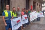 STM-Intersindical valenciana, se concentra ante el SMAC en solidaridad con un compañero despedido por Ford.